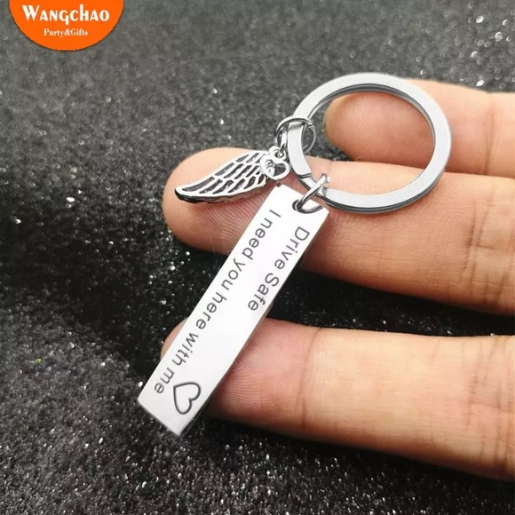 Drive safe keychain - Picture 3 of 3